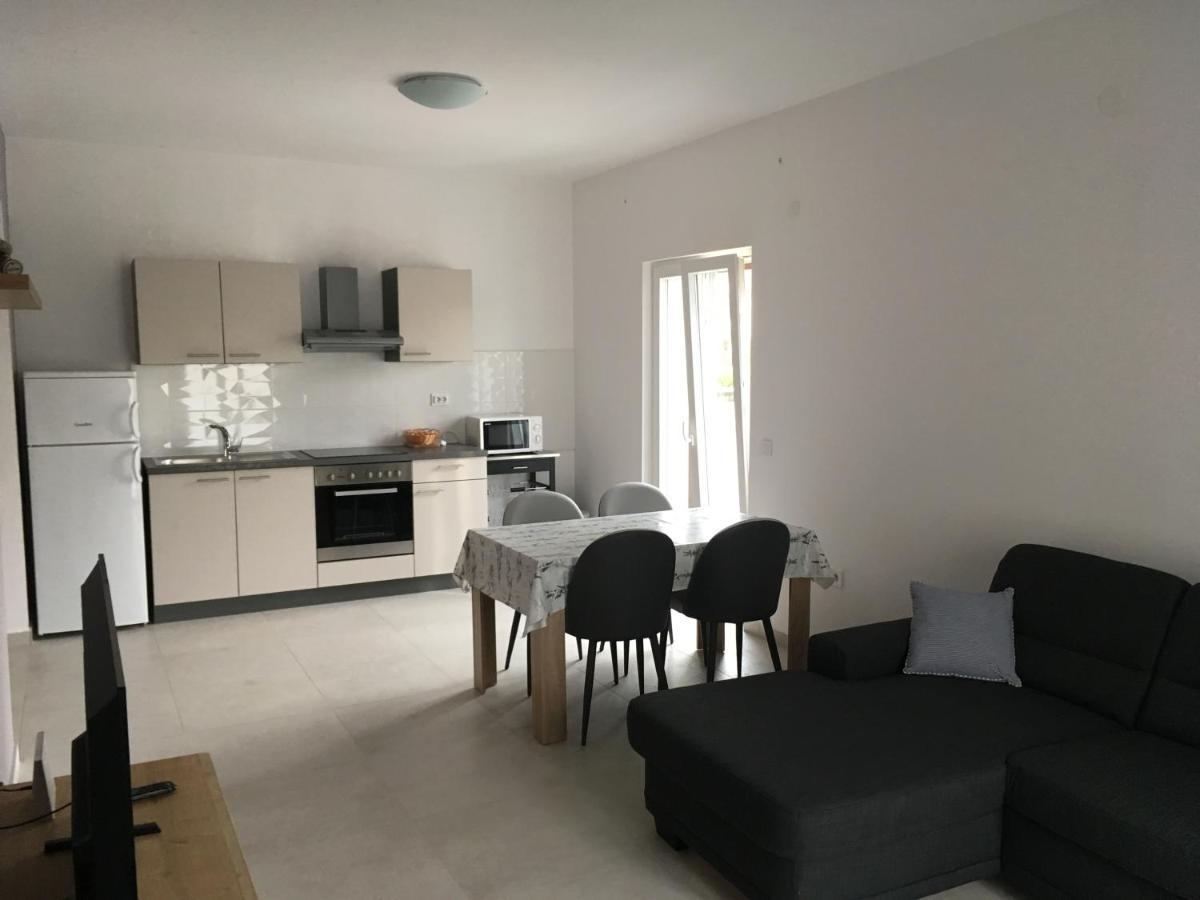 Apartment Urem Biograd Na Moru Zewnętrze zdjęcie