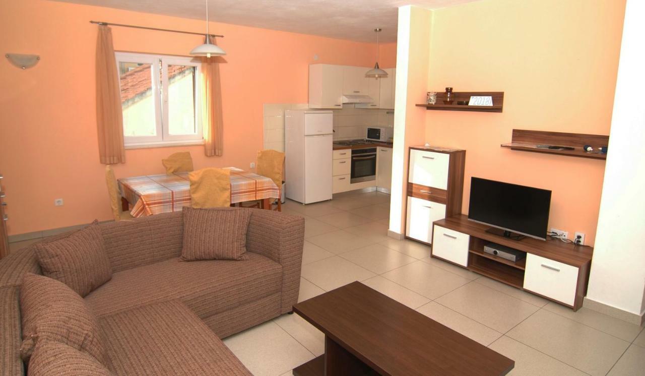 Apartment Urem Biograd Na Moru Zewnętrze zdjęcie