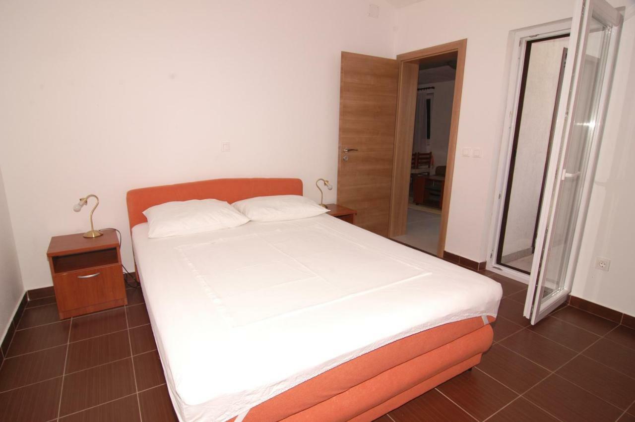 Apartment Urem Biograd Na Moru Zewnętrze zdjęcie