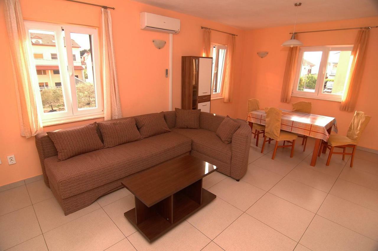 Apartment Urem Biograd Na Moru Zewnętrze zdjęcie